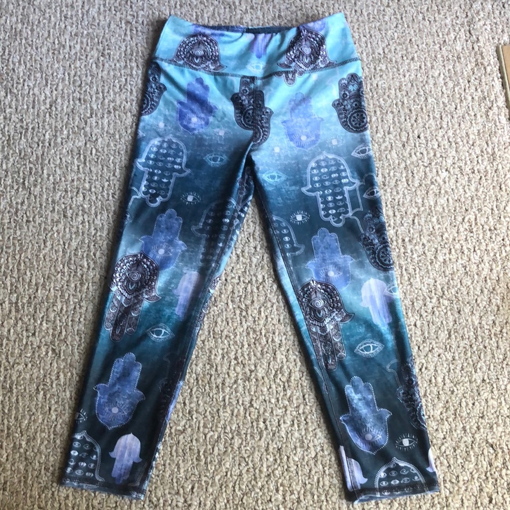 three-quarter length leggings